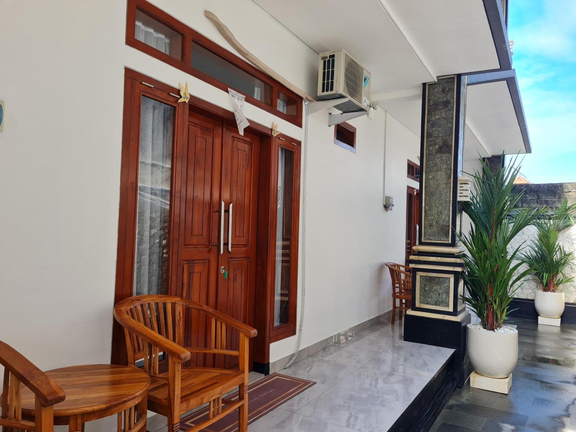 Shin In Bali Hotel Kuta Lombok Exterior foto